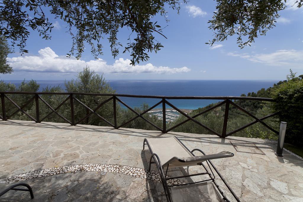 Villa Degli Ulivi B&B Finale Ligure Εξωτερικό φωτογραφία