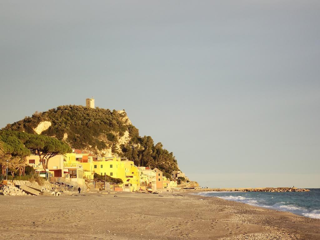 Villa Degli Ulivi B&B Finale Ligure Εξωτερικό φωτογραφία
