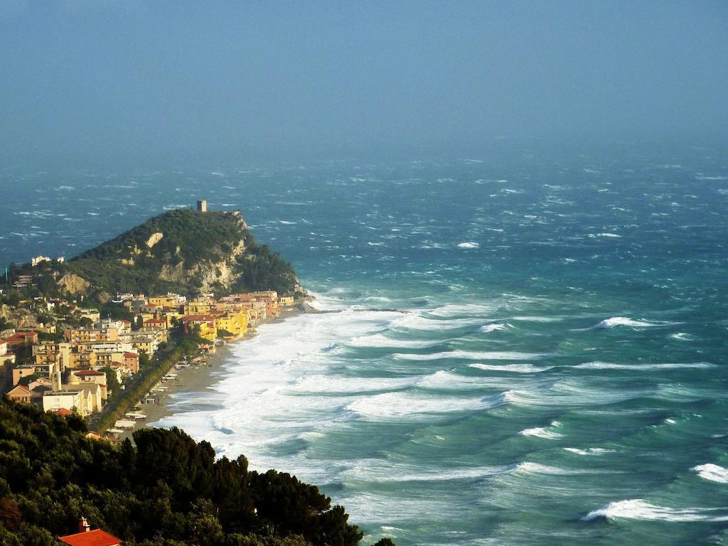 Villa Degli Ulivi B&B Finale Ligure Εξωτερικό φωτογραφία