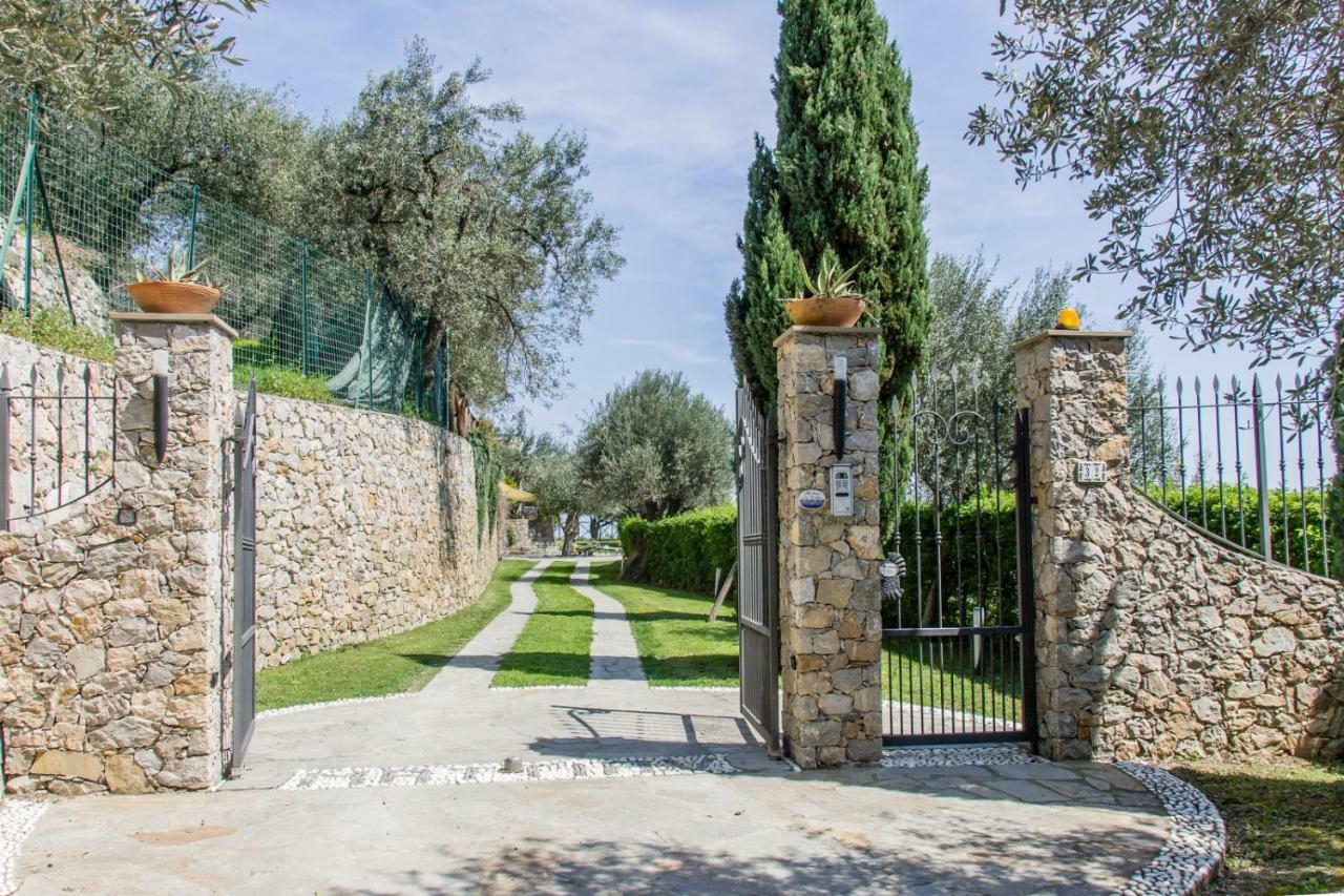 Villa Degli Ulivi B&B Finale Ligure Εξωτερικό φωτογραφία