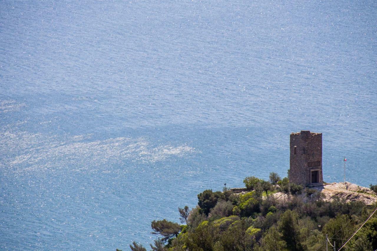 Villa Degli Ulivi B&B Finale Ligure Εξωτερικό φωτογραφία